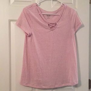 Slit collar tee